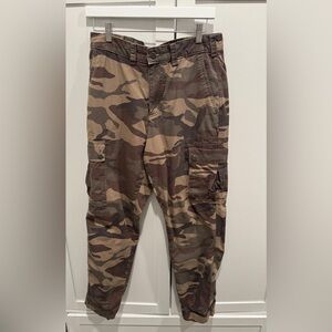 Abercrombie & Fitch Camo Cargo Pants
